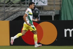 ¡El Halcón da el gran golpe sobre el tablero! (VIDEO)