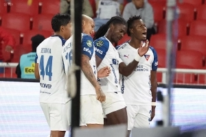 “El ESCUDO LO EXIGE… Prometer ganarla es difícil, ¡pero en LDU queremos pelear la Libertadores!”