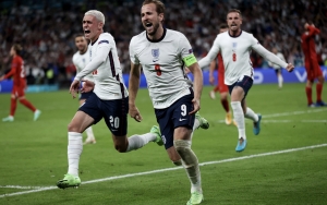 ¡Polémica del tamaño de Wembley y los Ingleses van a su Primera Final! (VIDEO)