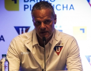 ¡Esteban Paz se sincera sobre el 9 que pide la gente y no llegó a LDU!