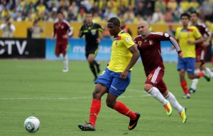 “Fuera del campo uno debe pasar desapercibido” (VIDEO)