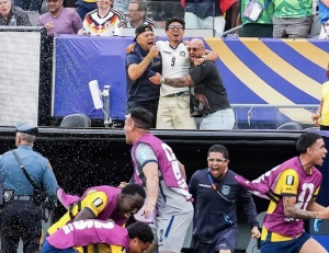 Jeremy Sarmiento fue a alentar a La Tri como hincha y acabó celebrando como todos