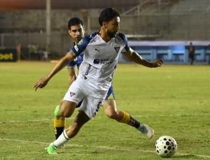 ¡SORPRESA! Jeison Medina se va de LDU y libera un cupo de extranjero en la Liga Ecuabet 2026