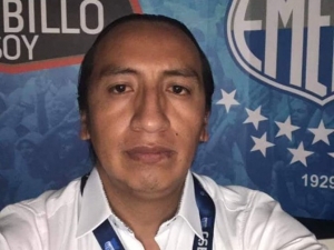 Se quitó el Ponchito por la casaca Azul (FOTO)