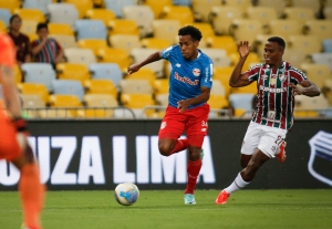 Bragantino manda golpeado a Paranaense a la final de la Libertadores (RESUMEN)
