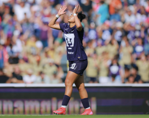 SÚPER CRACK DE ECUADOR: ¡Nayely Bolaños brilló como ESTRELLA con un DOBLETE en la Liga MX!