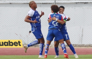 Imbabura no desentona y sigue comandando en la Serie B