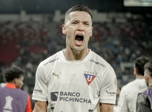 ¡El Agente de Alex Arce CUENTA LA VERDAD y niega que su esposa haya influido en su salida de LDU!