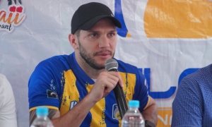 Fernando Raqueta Coniglio presentado oficialmente por Delfín SC (FOTO)