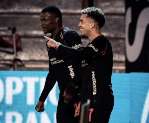 El Tití Rodríguez debutó con gol y Liga se tomó el Bellavista para asegurarse el hexagonal final