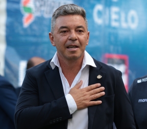 ¡Ahora sí, ya viene! Marcelo Gallardo tomó el vuelo a Quito y dejó sus primeras declaraciones como DT de La Tri