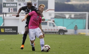 “Compartí camerino con Xavi, Iniesta y Lionel Messi” (ENTREVISTA)