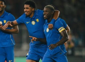 Moisés Caicedo NO ESTÁ PARA JUGAR Torneos de Tercer Nivel con el Chelsea