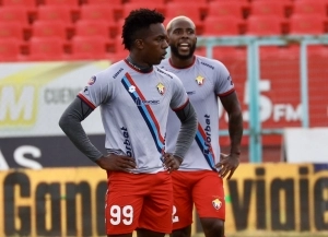 Djorkaeff Reasco 5