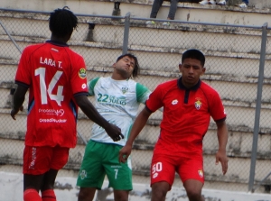 Un punto de esperanza: El Nacional empata, elimina su saldo negativo y busca el milagro en la Serie B