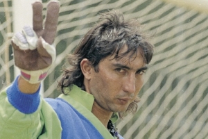 “Si me dicen con qué bandera quiero que me entierren, ¡con la de LDU!”