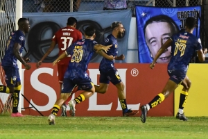 ¡Delfín sufrió pero por penales se convierte en el primer clasificado a 8vos de Copa Ecuador!(VIDEO)