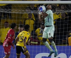 ¡Lo cambia todo! César Farías sólo deja al arquero de Barcelona para debutar en la Liga Ecuabet