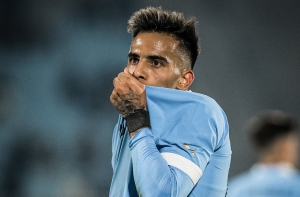 Uruguay da el primer paso de la mano de Marcelo Bielsa