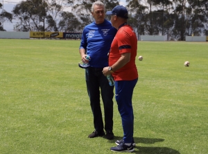 ¡Alfaro hace lo que no hacían Quinteros y el Bolillo! (VIDEO)