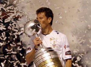 OTROS DOS REYES DE AMÉRICA EN CAMINO: Liga confirma a dos nuevos Ídolos para su presentación