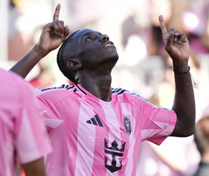 OPORTUNIDAD SOÑADA: ¡Allen Obando convocado para el Mundial de Clubes de la FIFA junto a Messi!