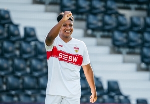 Le queda pequeña la categoría: Jeremy Arévalo destroza la red con un triplete y exige un puesto en Stuttgart