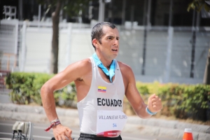 ¡Gracias por tu sacrificio y amor propio Claudio Villanueva! (VIDEO)