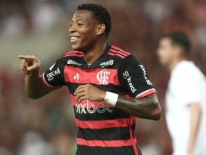 ¡Gonzalo Plata cuenta QUÉ CORRE POR SUS VENAS antes de enfrentar al Bayern Múnich en el Mundial!