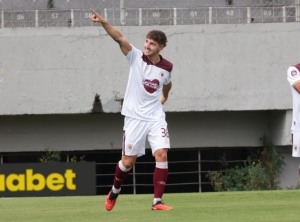 Deportivo Cuenca refuerza su defensa con un jugador argentino que ya conocemos en el país
