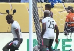 ¿ERA PENAL? ¡La Mano en el Área que reclamó todo Fluminense contra el Chelsea de Moisés Caicedo!