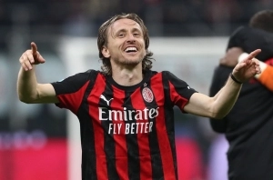 Modric explica por qué decidió continuar en el AC Milan hasta 2027