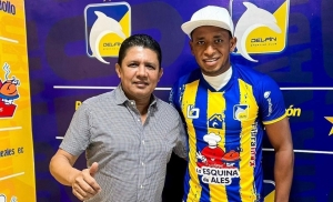 Nixon Molina no tardó en encontrar acomodo en primera