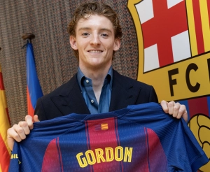 El Barça confirma el fichaje de un extremo y delantero de renombre en Inglaterra