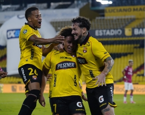 Se derrumbó el invicto histórico Rayado: Barcelona frena a IDV en el último suspiro con golazo de Darío Benedetto