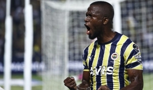 Enner Valencia 9