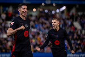 Solo falta que el FC Barcelona se deleite con Robert Lewandowski (FOTO)