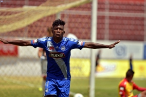 Se mueven las frutas en el Ballet Azul