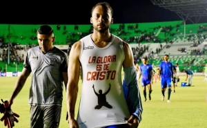 ¡Actuación Imperial de Arturo Mina en victoria que resuena en Bolivia!