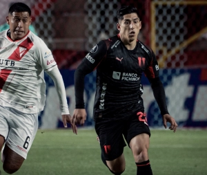 Examen reprobado: Liga de Quito sufrió en su visita a Perú y cae Universitario en su duelo comprobatorio