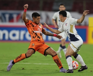 ¡OOOOYE, TE HACE FALTA VITAMINA! Libertad FC dejó muy mal parqueado a Liga