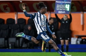 ¡QUÉ PLACER VERTE OTRA VEZ! Andrés Micolta volvió con Pachuca luego de meses y meses