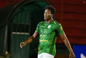 Aparece una tentación para el 9 del Bombillo