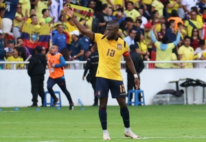 La FEF le va a rendir un Homenaje a Énner Valencia contra Argentina en su partido 100