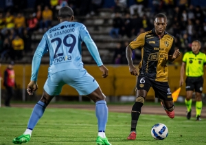 Atlas mandó con goleada ante el campeón defensor