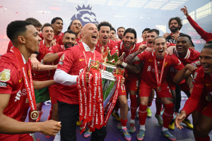 Slot mantiene la fe en el Liverpool: 'Todavía existe la posibilidad de hacer algo especial esta temporada'