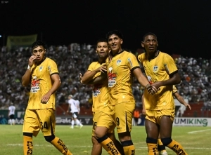 Manabí se pinta de amarillo y azul con Delfín de dueño del clásico y semifinalista de la Copa Ecuador
