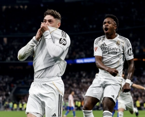 ¡Real Madrid se quedó con el Derby pese al penal errado por Vini Jr y pasa a 4tos de final de Champions!