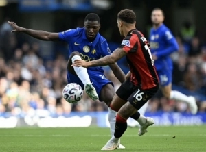 Moisés Caicedo regresó a las canchas pisando fuerte y en modo imperial para que el Chelsea humille
