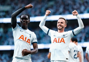 Tottenham le extiende una mano al Manchester City en la definición de la Premier League (RESUMEN)